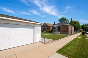 9801 S Drexel Ave, Chicago, IL 60628 - Photo 4