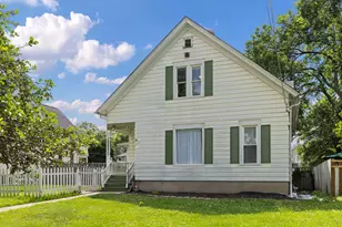617 S 4th St, Aurora, IL 60505 - Photo 2
