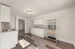 617 S 4th St, Aurora, IL 60505 - Photo 16