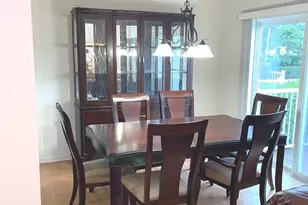 918 Oak Ridge Blvd, Elgin, IL 60120 - Photo 8