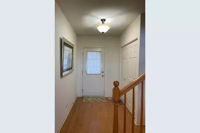 918 Oak Ridge Boulevard, Elgin, IL 60120 - Photo 2