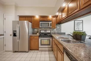 121 Golfview Dr, Glendale Heights, IL 60139 - Photo 10
