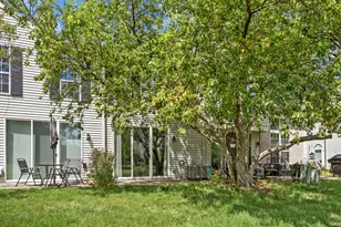 121 Golfview Dr, Glendale Heights, IL 60139 - Photo 22