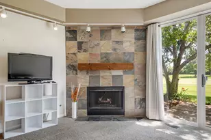 121 Golfview Dr, Glendale Heights, IL 60139 - Photo 8