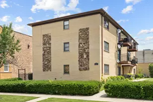 2545 N 72nd Ct, Elmwood Park, IL 60707 - Photo 1