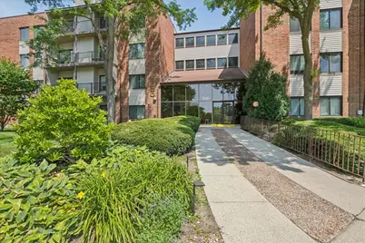 3030 Pheasant Creek Drive #103, Northbrook, IL 60062 - Photo 2