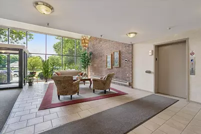 3030 Pheasant Creek Drive #103, Northbrook, IL 60062 - Photo 4
