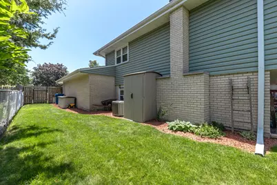 2422 Chippewa Court, Lisle, IL 60532 - Photo 32