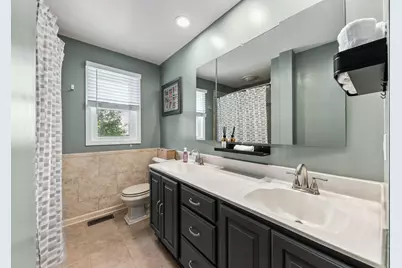 2422 Chippewa Court, Lisle, IL 60532 - Photo 12