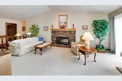 2899 Nish Road, Crystal Lake, IL 60012 - Photo 4
