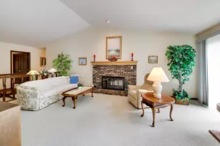 2899 Nish Rd, Crystal Lake, IL 60012 - Photo 4
