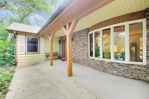 2899 Nish Rd, Crystal Lake, IL 60012 - Photo 2