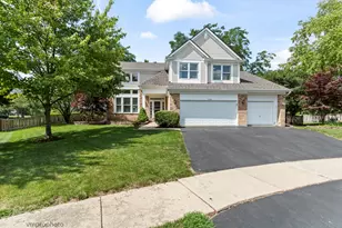 1724 Dorchester Ct, Mundelein, IL 60060 - Photo 1