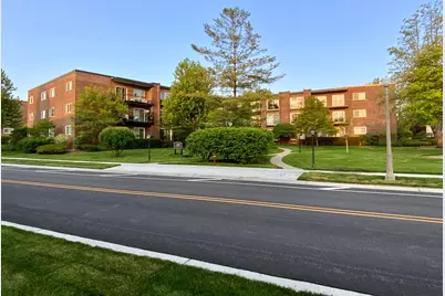 1290 N Western Avenue #103, Lake Forest, IL 60045 - Photo 1