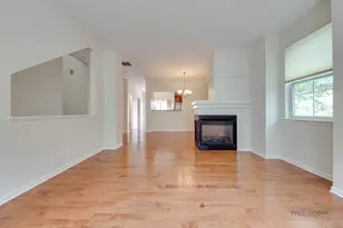 6127 W Mayfair St, Morton Grove, IL 60053 - Photo 12