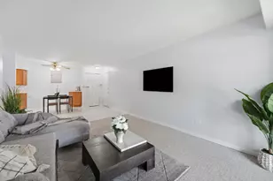 1621 N Windsor Dr, Arlington Heights, IL 60004 - Photo 8