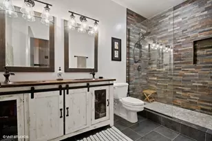 1934 N Washtenaw Ave, Chicago, IL 60647 - Photo 14