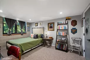 1934 N Washtenaw Ave, Chicago, IL 60647 - Photo 16