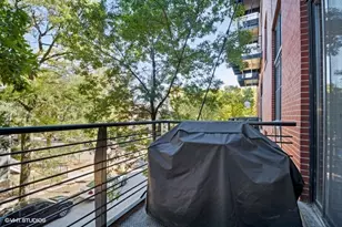1934 N Washtenaw Ave, Chicago, IL 60647 - Photo 22
