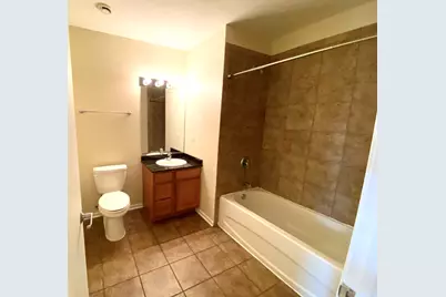 1645 W Ogden Avenue #310, Chicago, IL 60612 - Photo 10