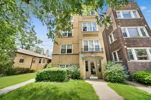 6206 N Francisco Ave, Chicago, IL 60659 - Photo 1