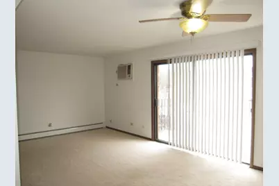 428 Cavalier Court #4, West Dundee, IL 60118 - Photo 10