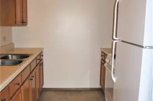 428 Cavalier Ct, West Dundee, IL 60118 - Photo 6
