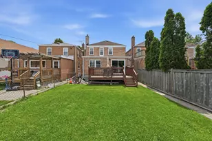 2924 W Jerome St, Chicago, IL 60645 - Photo 30