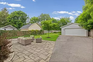 198 Wildwood Rd, Lake Forest, IL 60045 - Photo 4