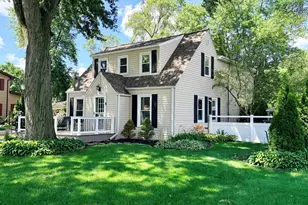 11820 S Avers Ave, Alsip, IL 60803 - Photo 2