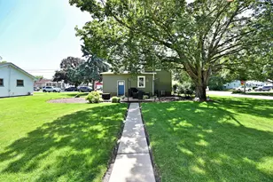 116 S River St, Montgomery, IL 60538 - Photo 32