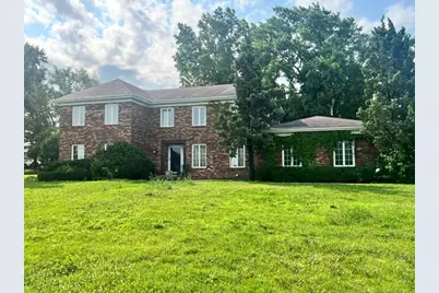 12 Kingston Drive, Oak Brook, IL 60523 - Photo 1