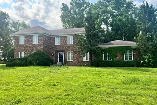 12 Kingston Dr, Oak Brook, IL 60523 - Photo 1