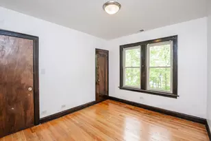 11127 S Homewood Ave, Chicago, IL 60643 - Photo 10
