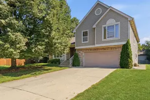 1173 N Clearwater Ct, Palatine, IL 60067 - Photo 1