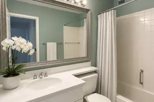 88 W Schiller St, Chicago, IL 60610 - Photo 12
