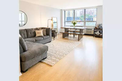 88 W Schiller Street #406, Chicago, IL 60610 - Photo 4