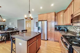 [Address not provided], Carol Stream, IL 60188 - Photo 12