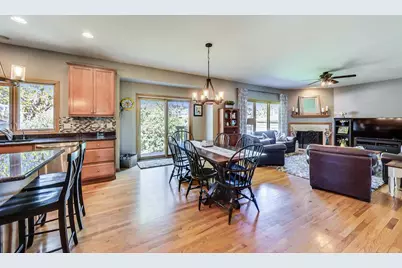 [Address not provided], Carol Stream, IL 60188 - Photo 14