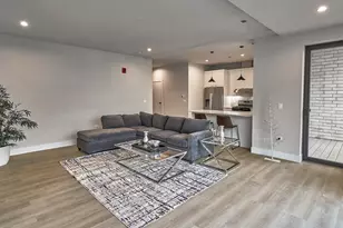 451 E Pershing Ave, Chicago, IL 60653 - Photo 14