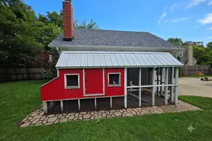 323 N Jefferson St, Batavia, IL 60510 - Photo 8