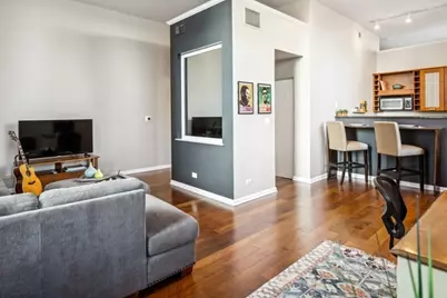 807 Church Street #211, Evanston, IL 60201 - Photo 8
