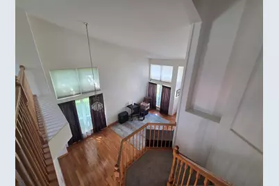 2800 E Bridleway Court, Carpentersville, IL 60110 - Photo 6