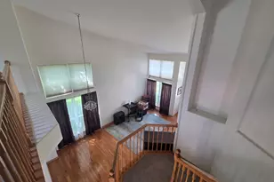 2800 E Bridleway Ct, Carpentersville, IL 60110 - Photo 6