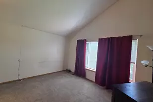 2800 E Bridleway Ct, Carpentersville, IL 60110 - Photo 14
