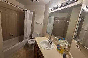 2800 E Bridleway Ct, Carpentersville, IL 60110 - Photo 8