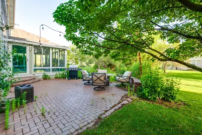 332 Colonial Drive, Vernon Hills, IL 60061 - Photo 32
