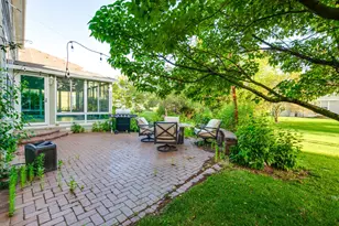 332 Colonial Dr, Vernon Hills, IL 60061 - Photo 32