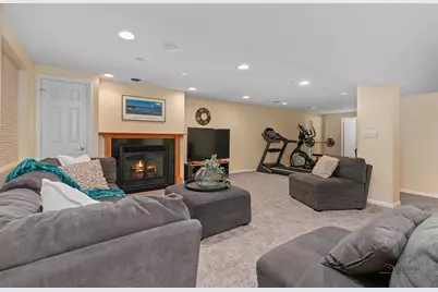 332 Colonial Drive, Vernon Hills, IL 60061 - Photo 28