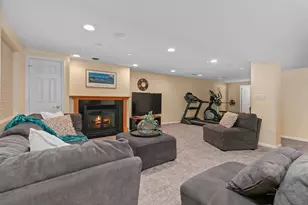 332 Colonial Dr, Vernon Hills, IL 60061 - Photo 28